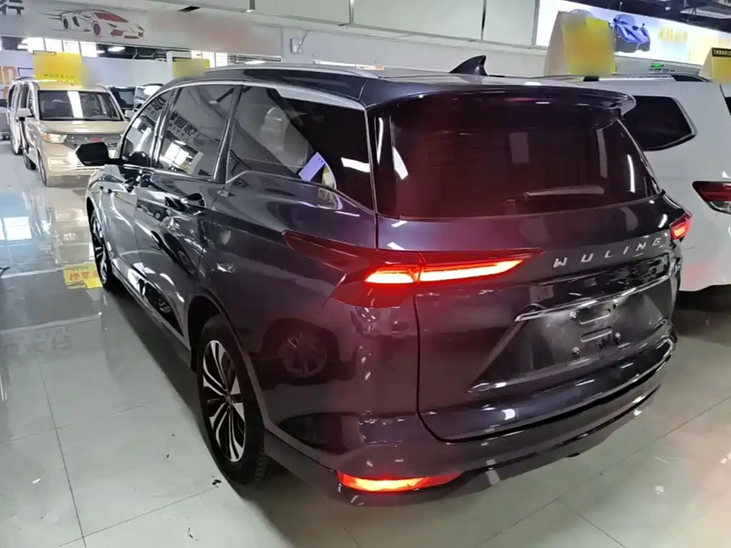 Wuling Victory — миниатюра 5