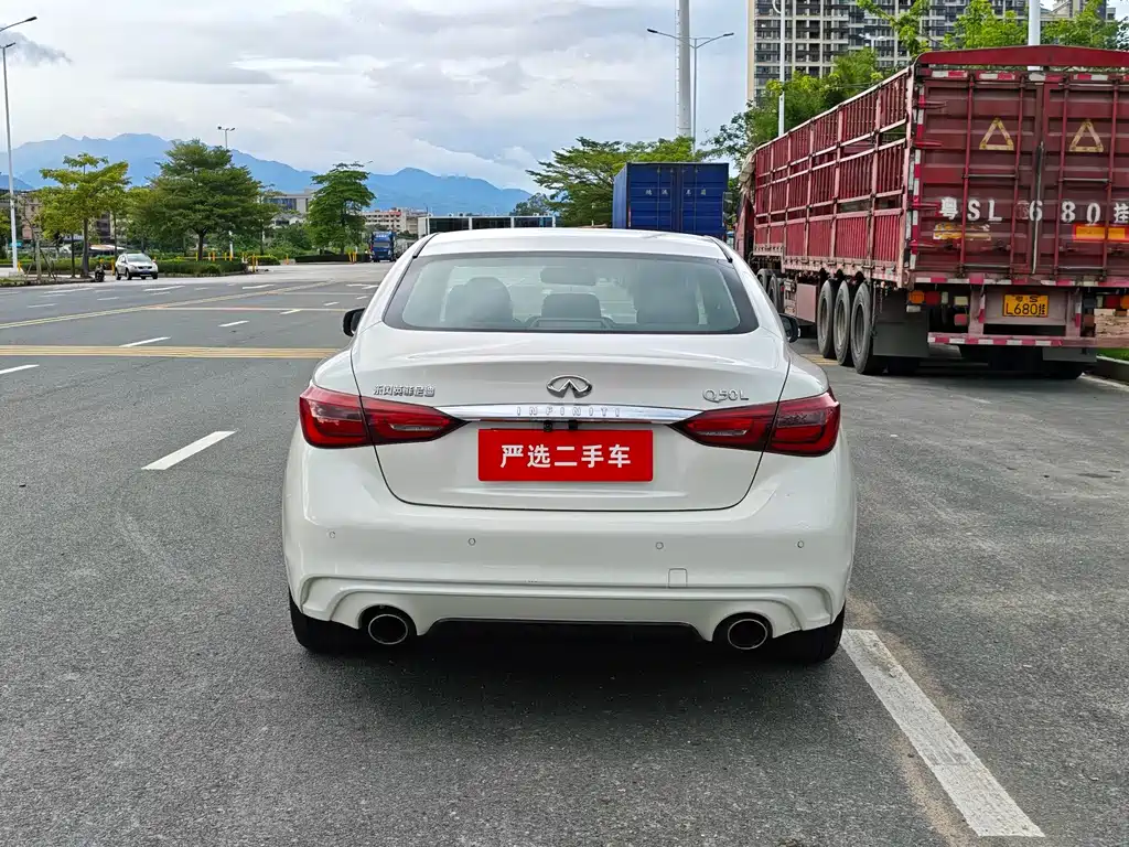 Infiniti Q50L — миниатюра 4