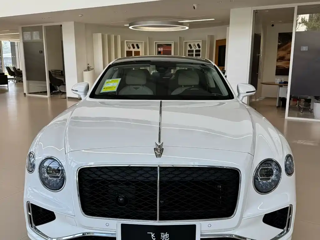 Bentley Flying Spur 2026 4.0T V8 Standard