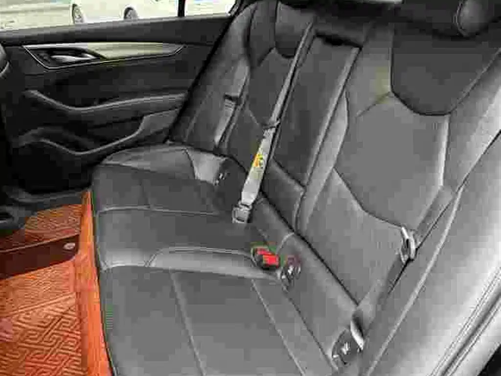 Cadillac CT5 — миниатюра 6