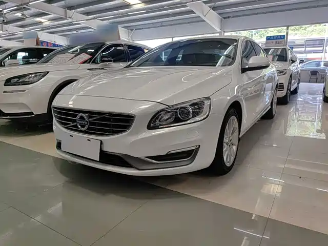 Volvo S60