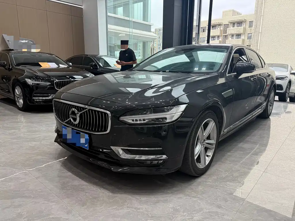 Volvo S90 2019