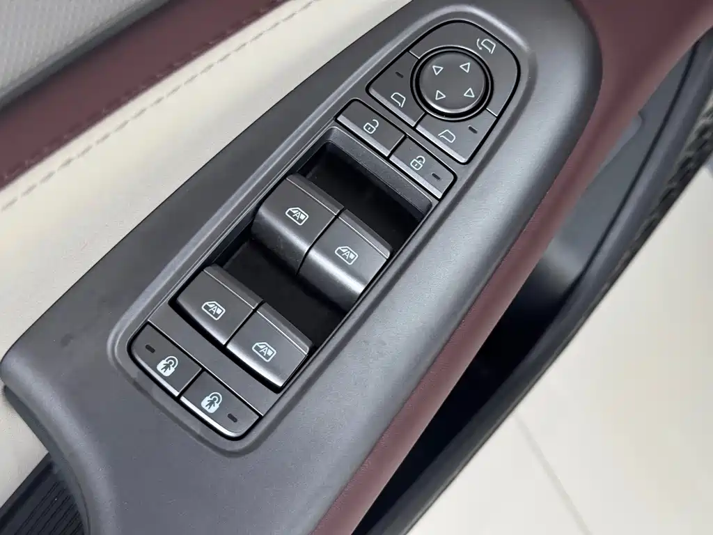 BYD Seal 07 DM-i — миниатюра 16