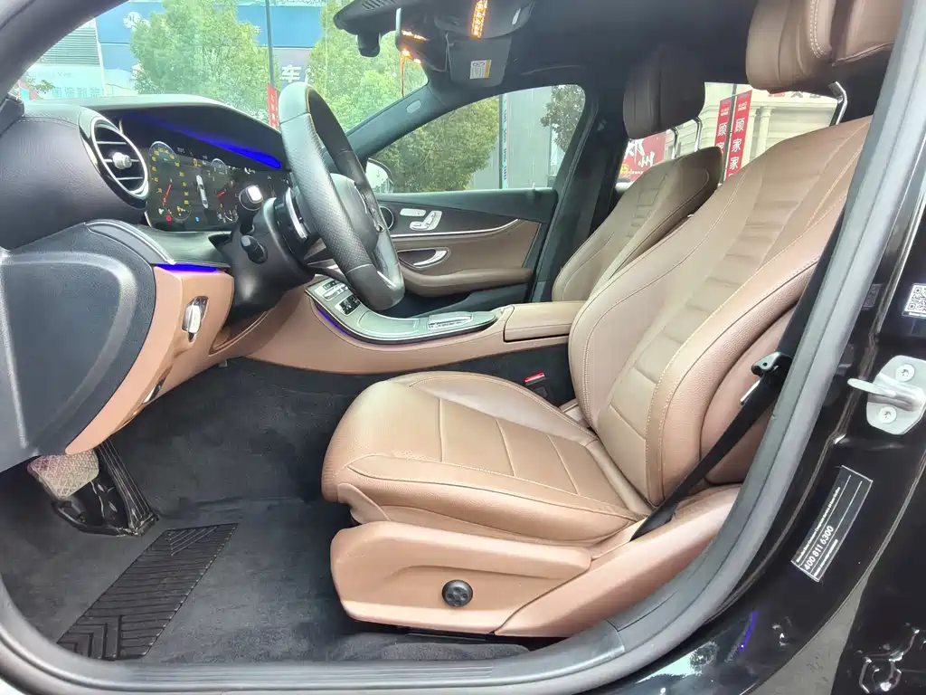 Mercedes-Benz E-Class — миниатюра 14