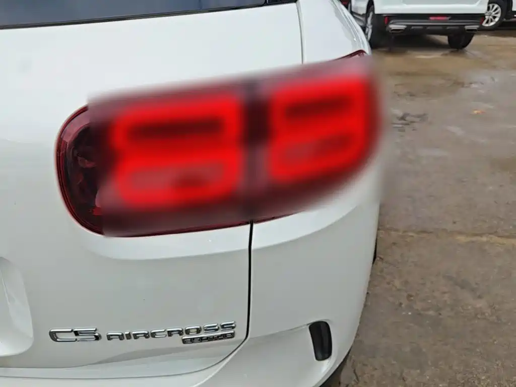 Citroen C5 AIRCROSS — миниатюра 8