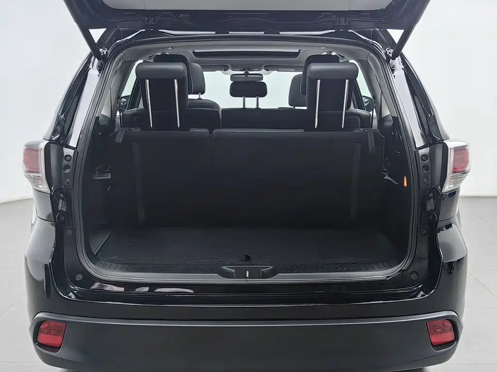 Toyota Highlander — миниатюра 16