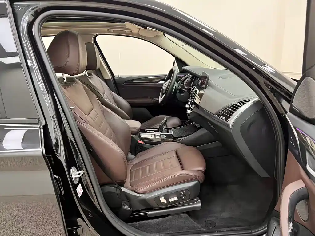 BMW X3 — миниатюра 22