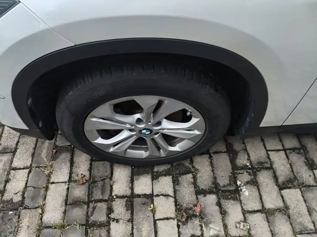 BMW X1 — миниатюра 23
