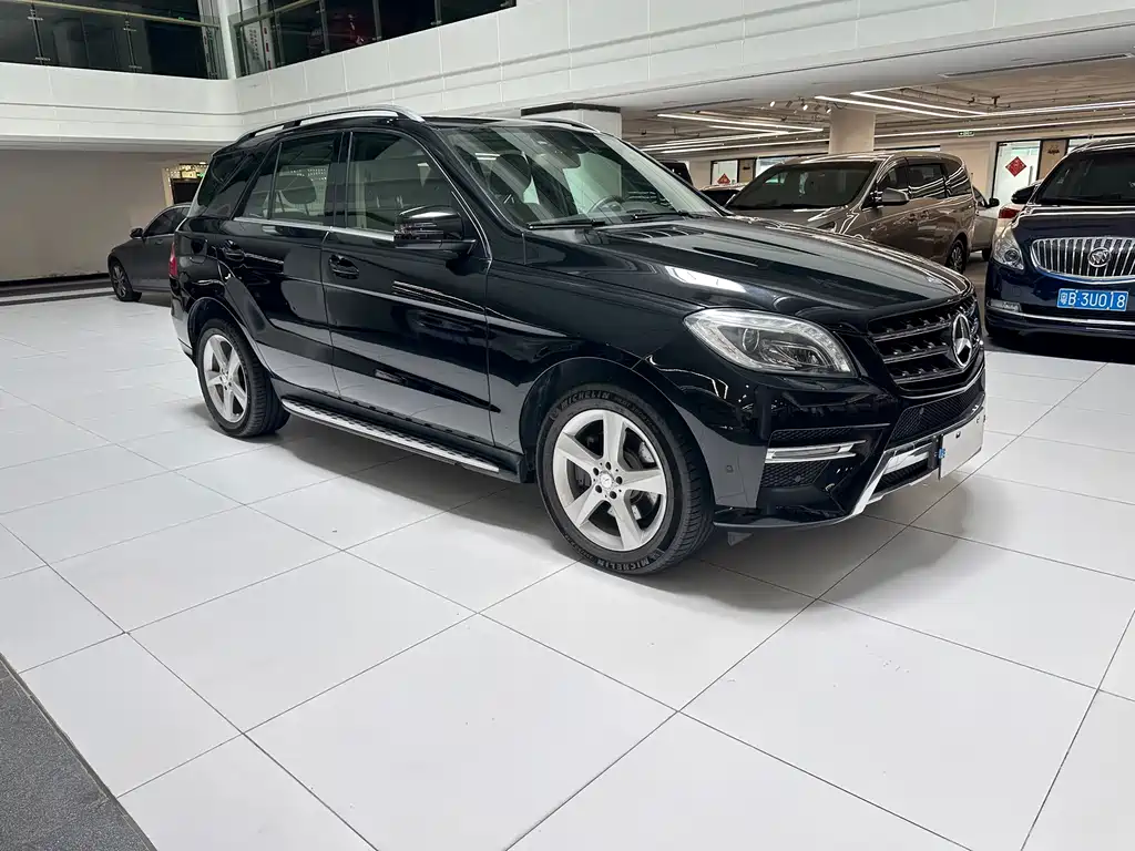 Mercedes-Benz M-Class — миниатюра 5
