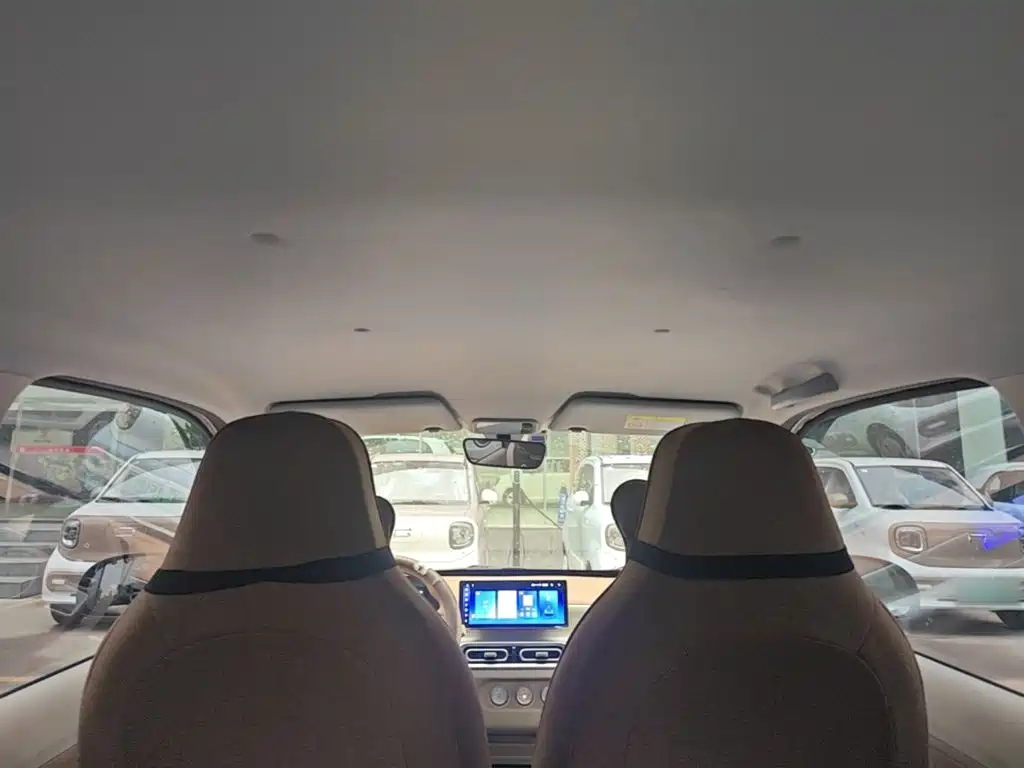Wuling MINIEV — миниатюра 18