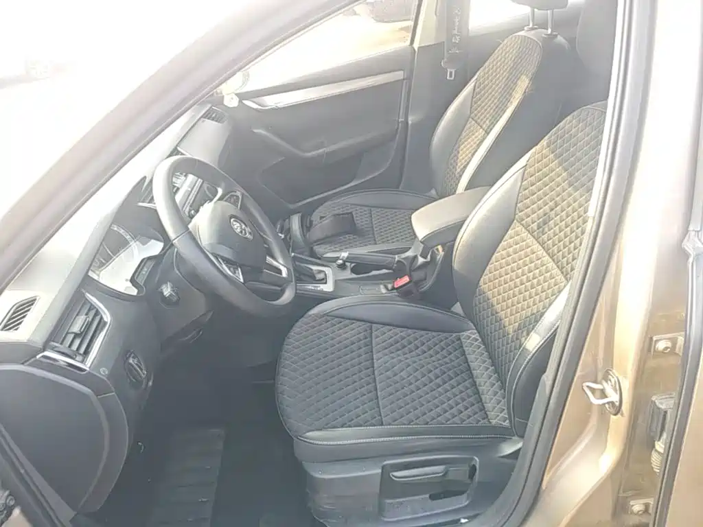 Skoda Octavia — миниатюра 15