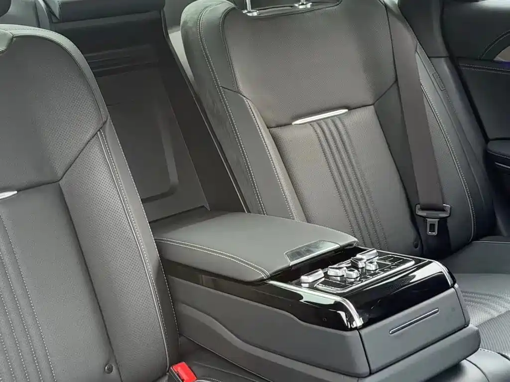 Hongqi H9 2020 2.0T