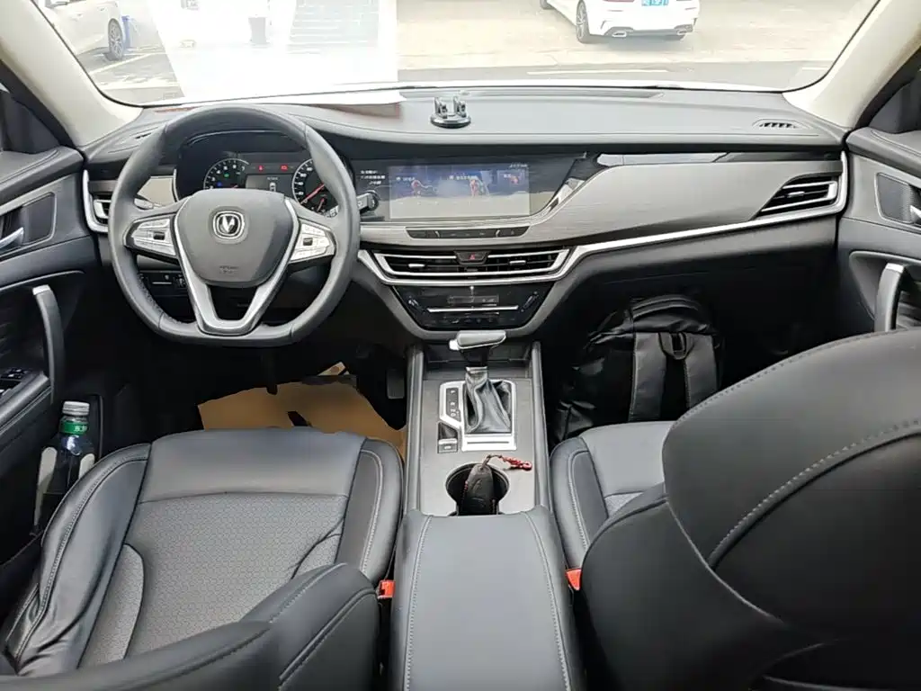 Changan CS35PLUS — миниатюра 10