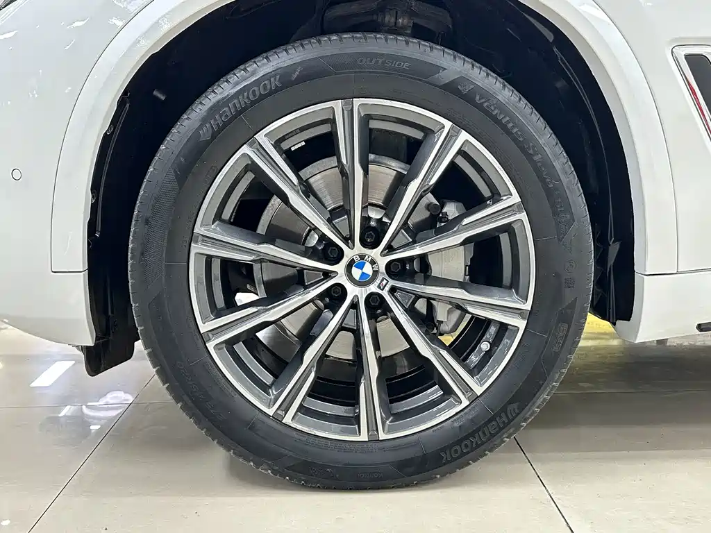 BMW X5 — миниатюра 25