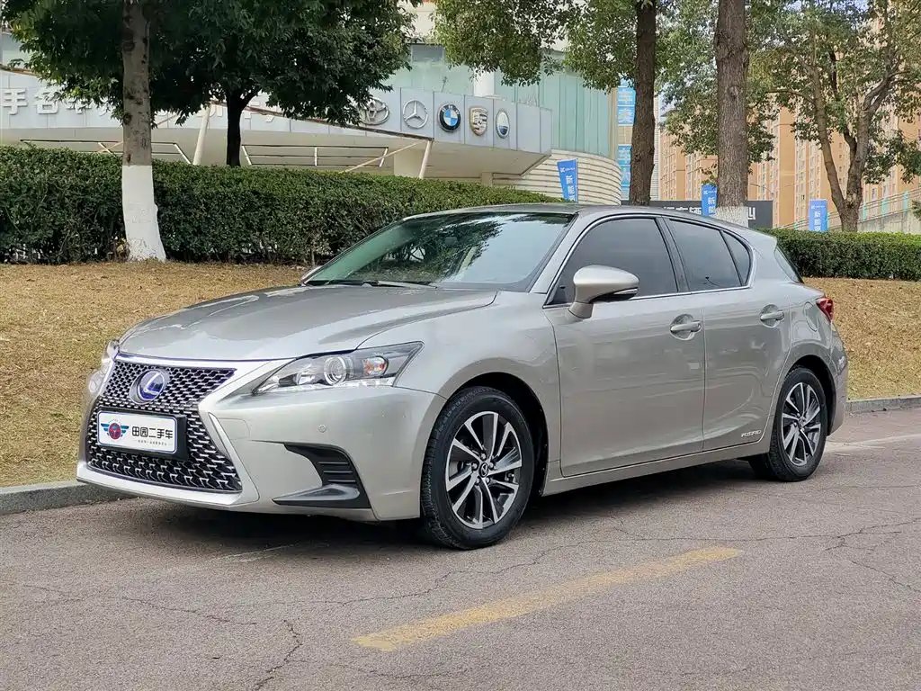 LEXUS CT