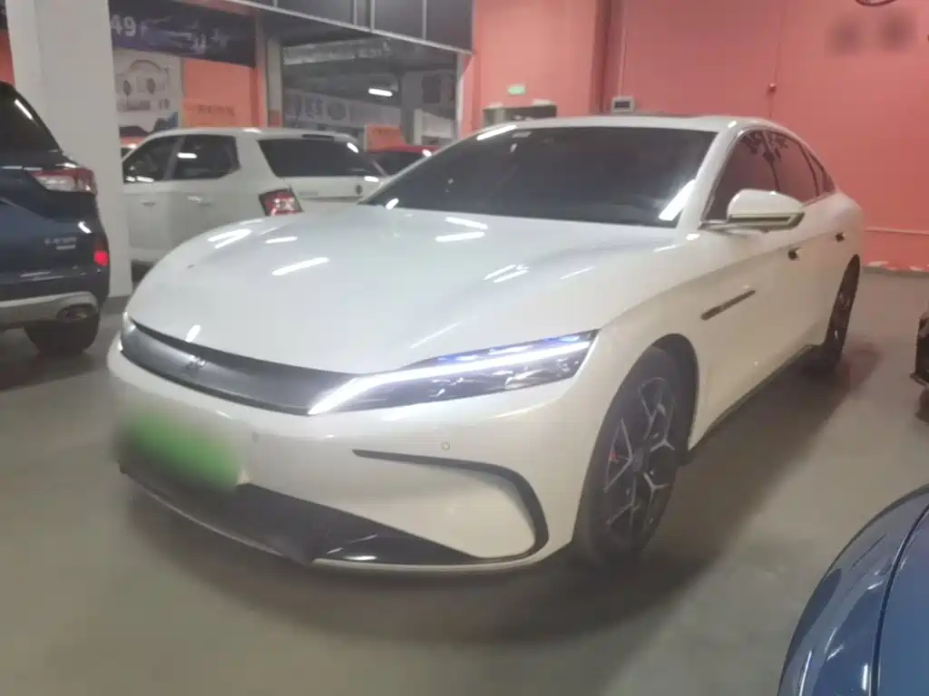 BYD Han — миниатюра 2