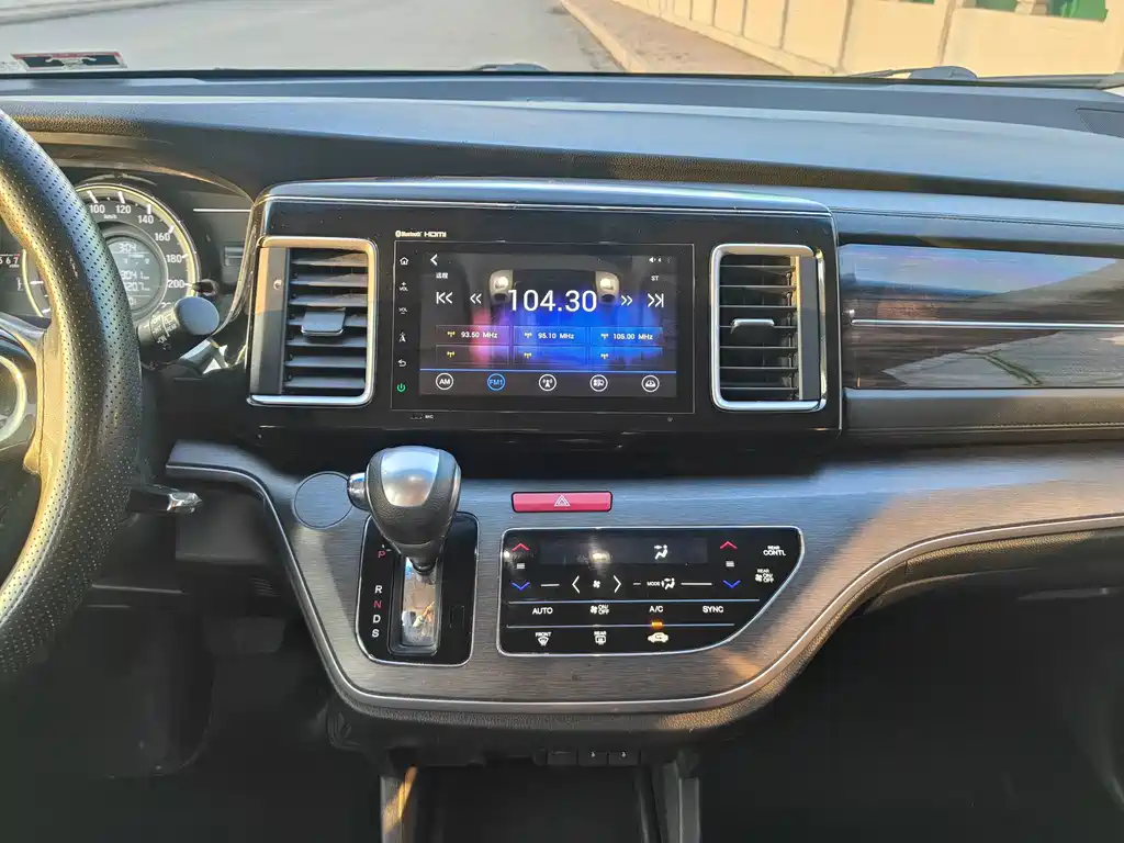 Honda Elysion — миниатюра 14