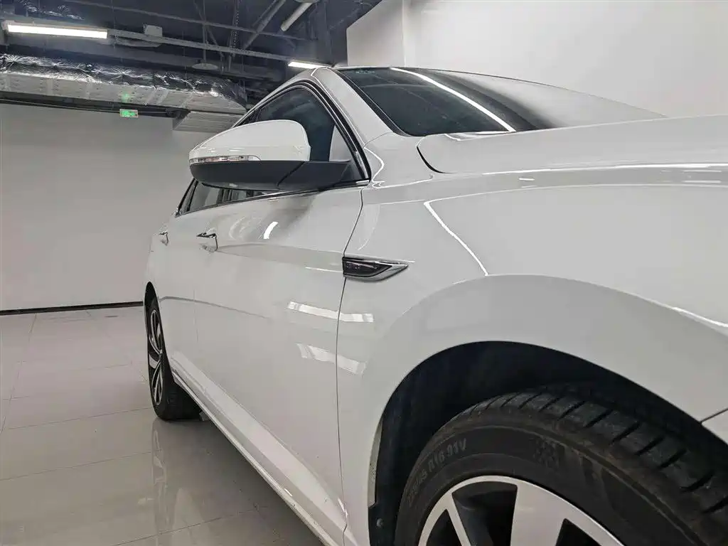 Volkswagen Sagitar — миниатюра 6