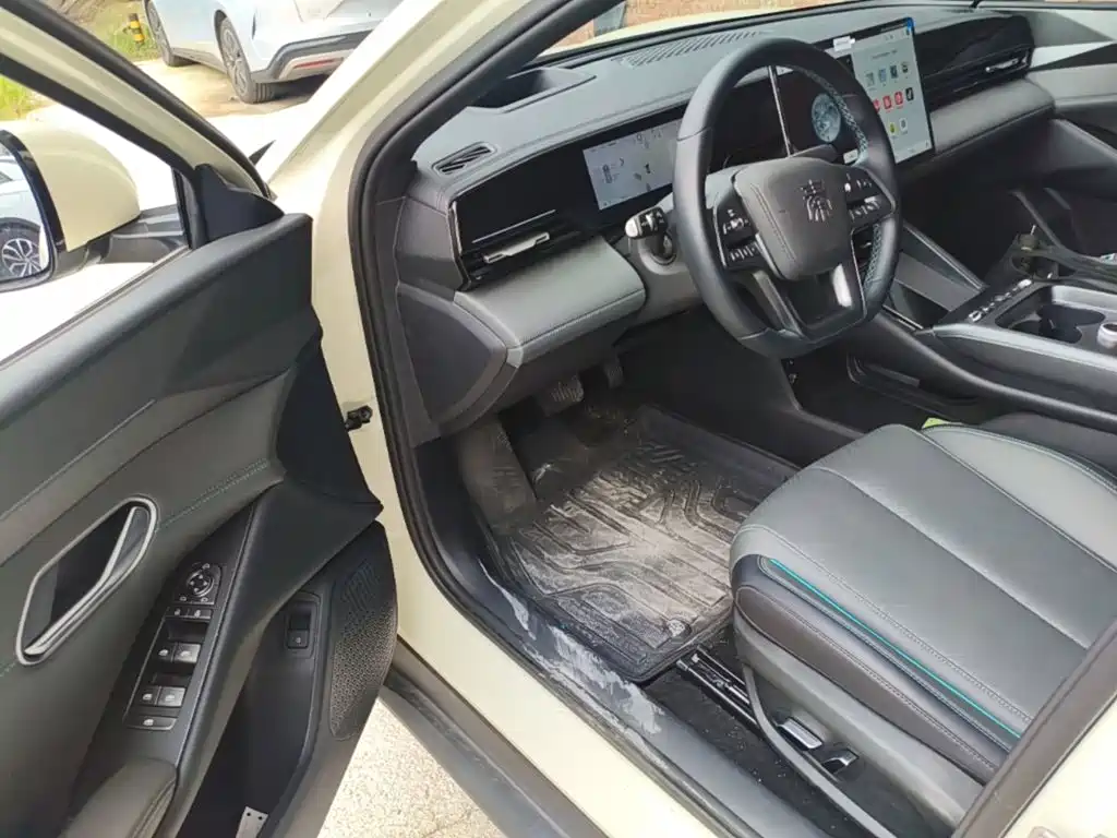 BYD Qin L — миниатюра 16