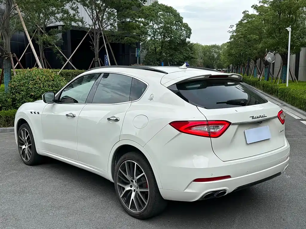 Maserati Levante — миниатюра 11
