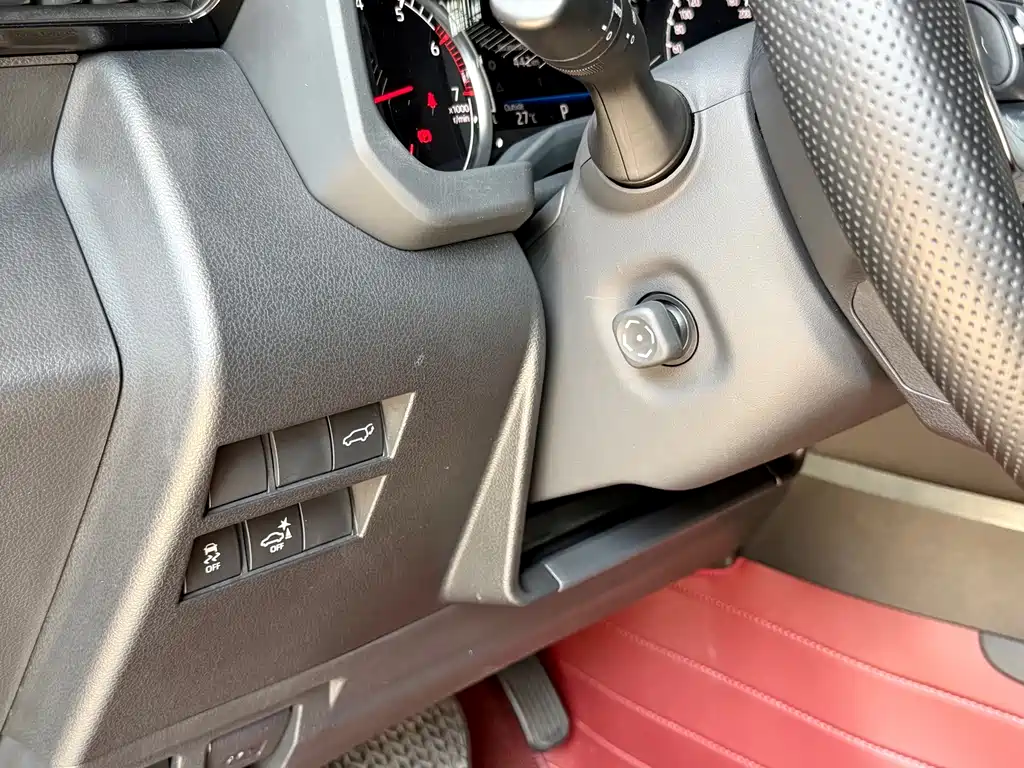 Toyota Land Cruiser — миниатюра 10