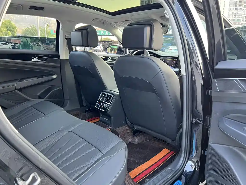 Volkswagen Passat — миниатюра 11