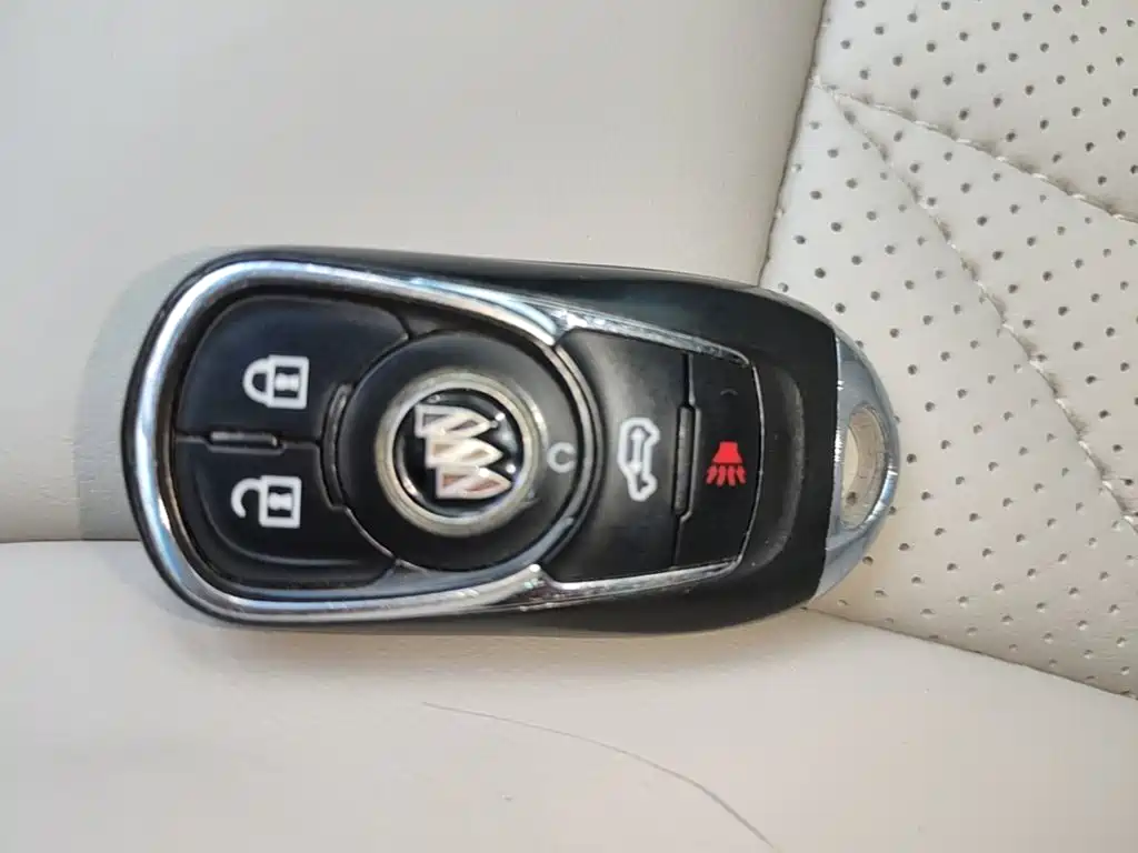 Buick GL8 — миниатюра 9