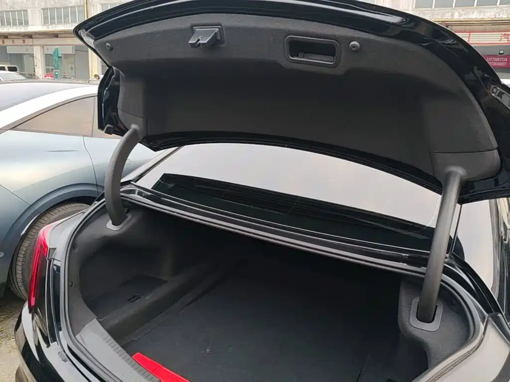 Cadillac CT5 — миниатюра 19