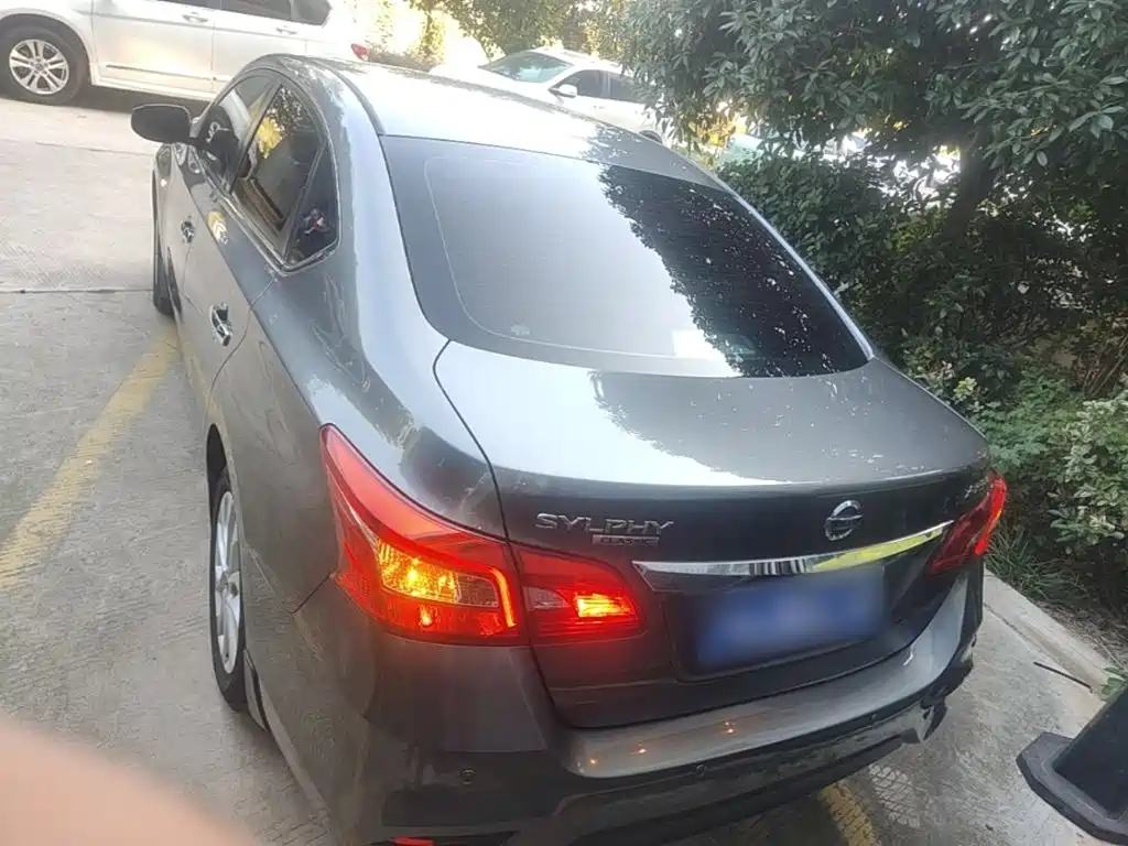 Nissan Sylphy — миниатюра 6
