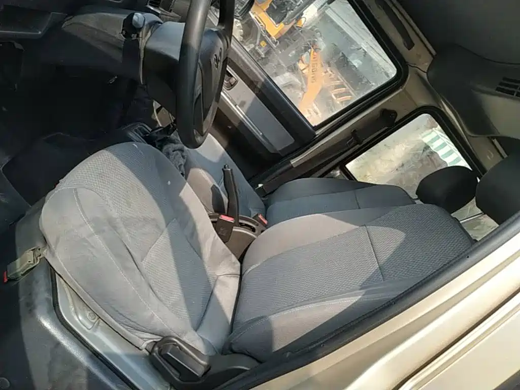 Wuling Rongguang — миниатюра 15