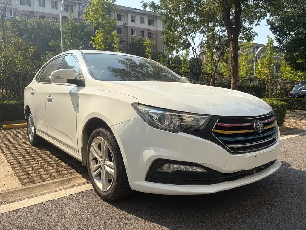 Bestune B30 — миниатюра 2