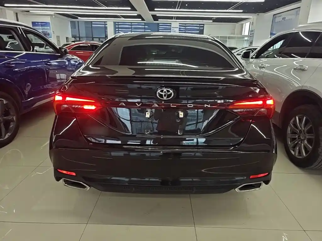 Toyota Avalon — миниатюра 6