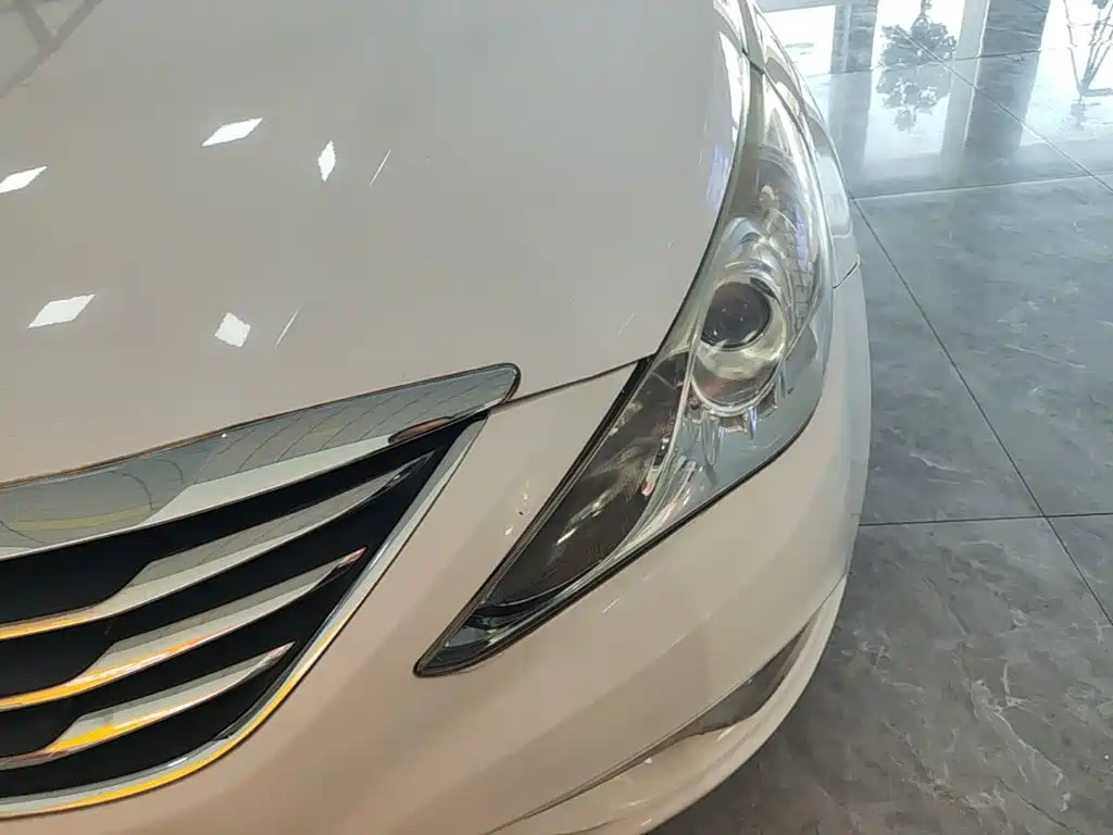 Hyundai Sonata — миниатюра 24