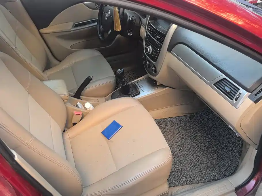 Buick Excelle — миниатюра 8