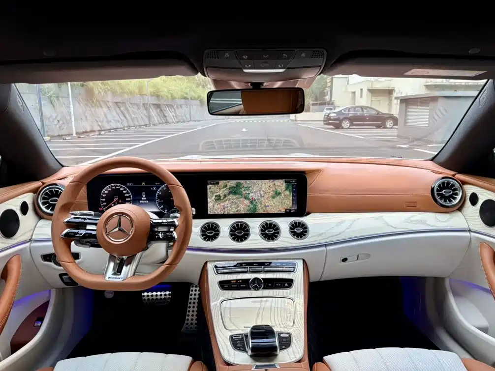 Mercedes-Benz E-Class (Import) — миниатюра 6