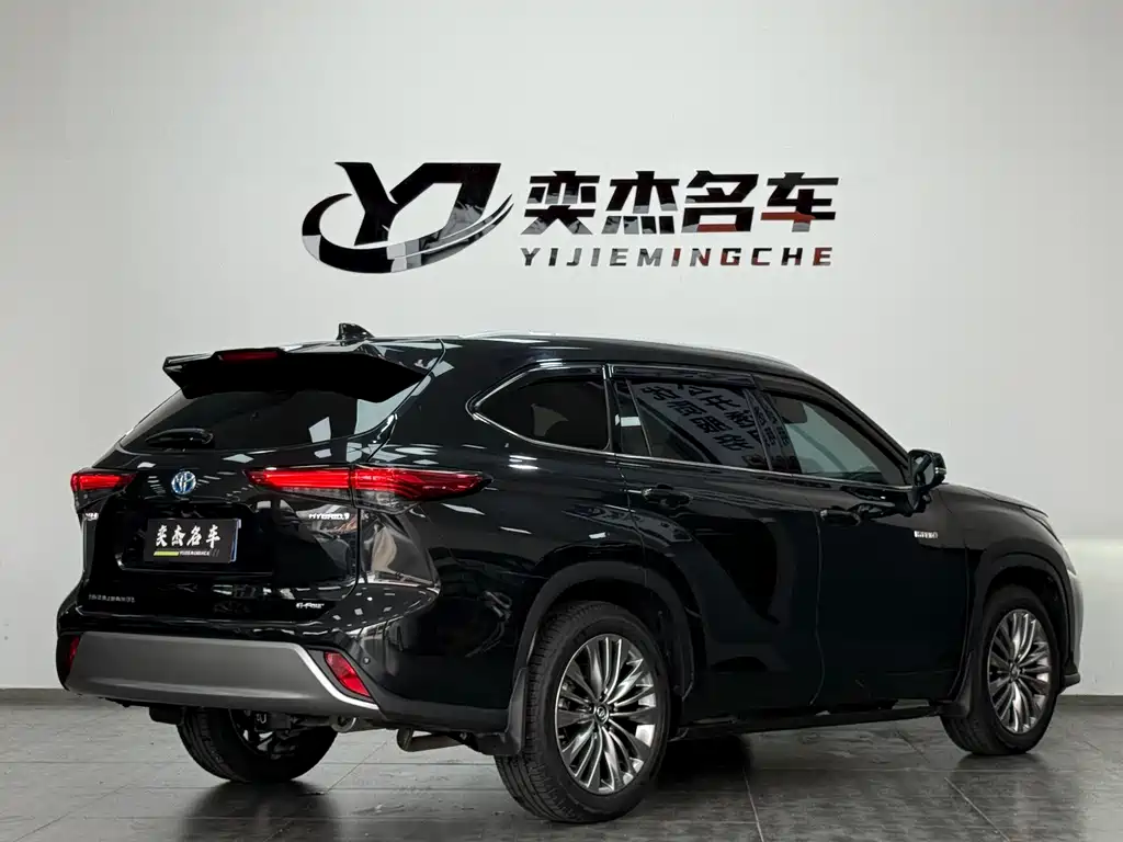 Toyota Highlander — миниатюра 9