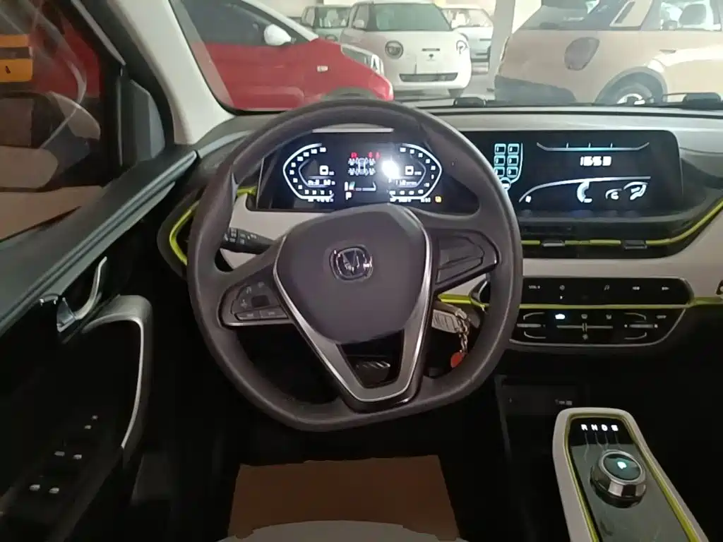 Changan Benben E-Star — миниатюра 11
