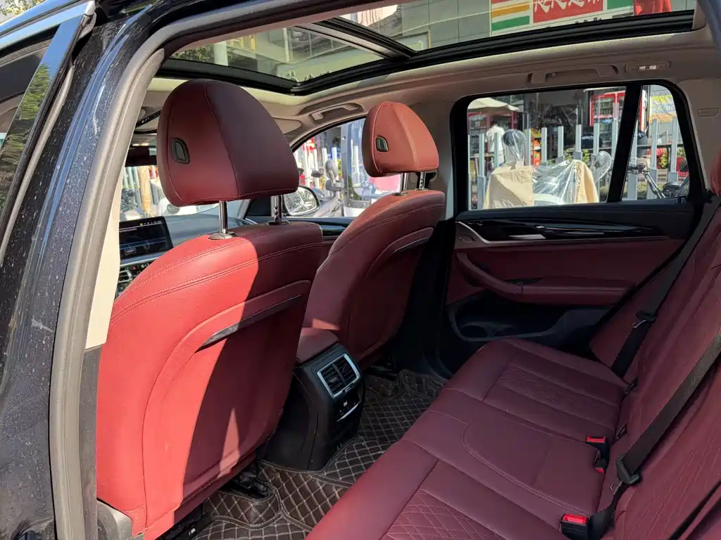 BMW iX3 — миниатюра 11