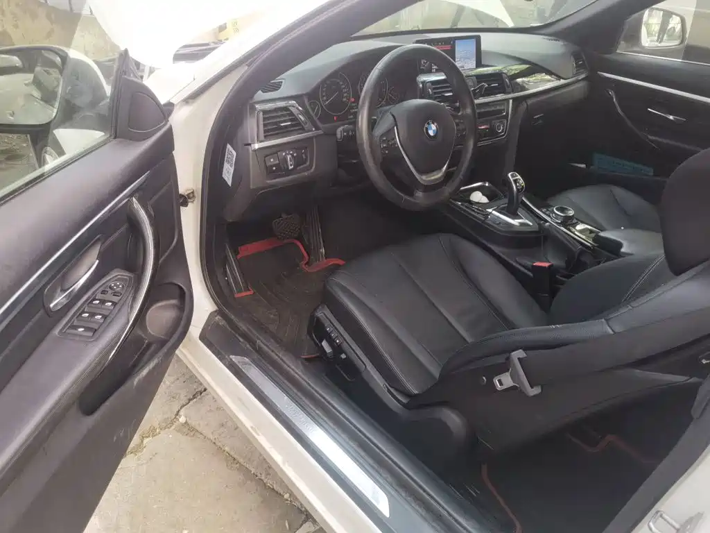 BMW 4 Series — миниатюра 12