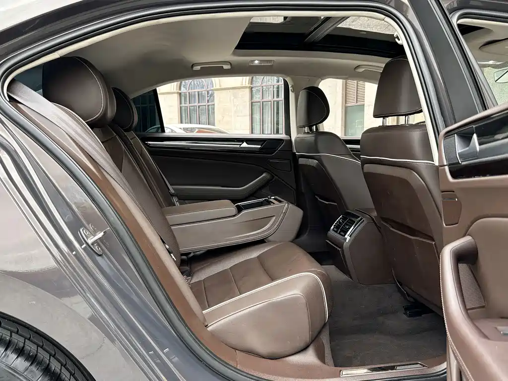 Volkswagen Phideon — миниатюра 16