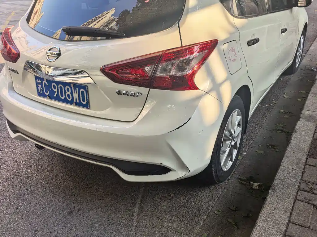 Nissan Tiida — миниатюра 5