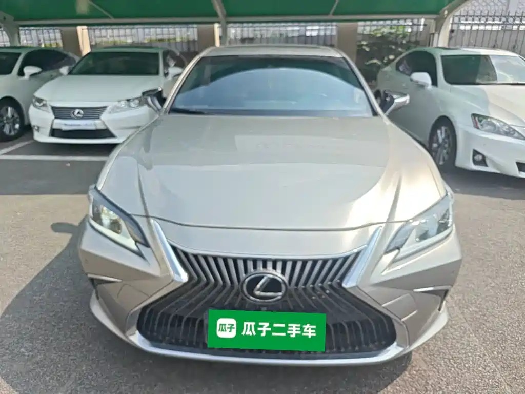 Lexus ES — миниатюра 3