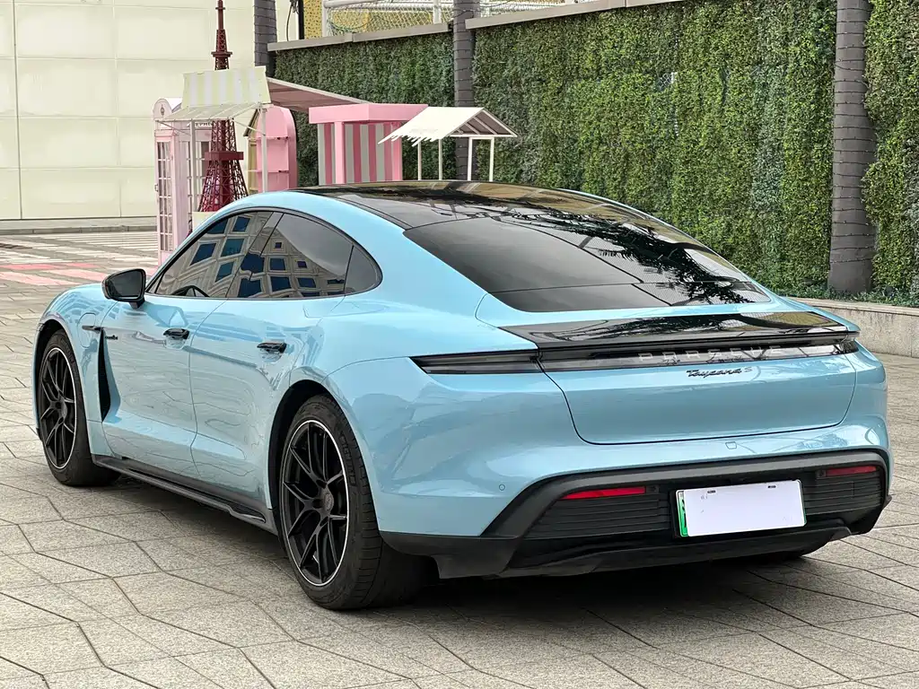 Porsche Taycan 2022 Taycan