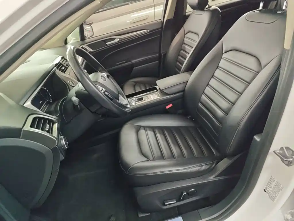Ford Mondeo — миниатюра 15