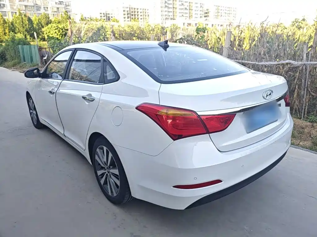 Hyundai Mistra — миниатюра 5