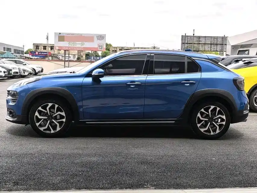 Lynk & Co 02 — миниатюра 2