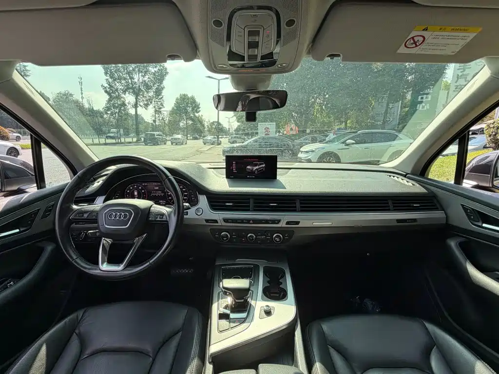 Audi Q7 — миниатюра 13