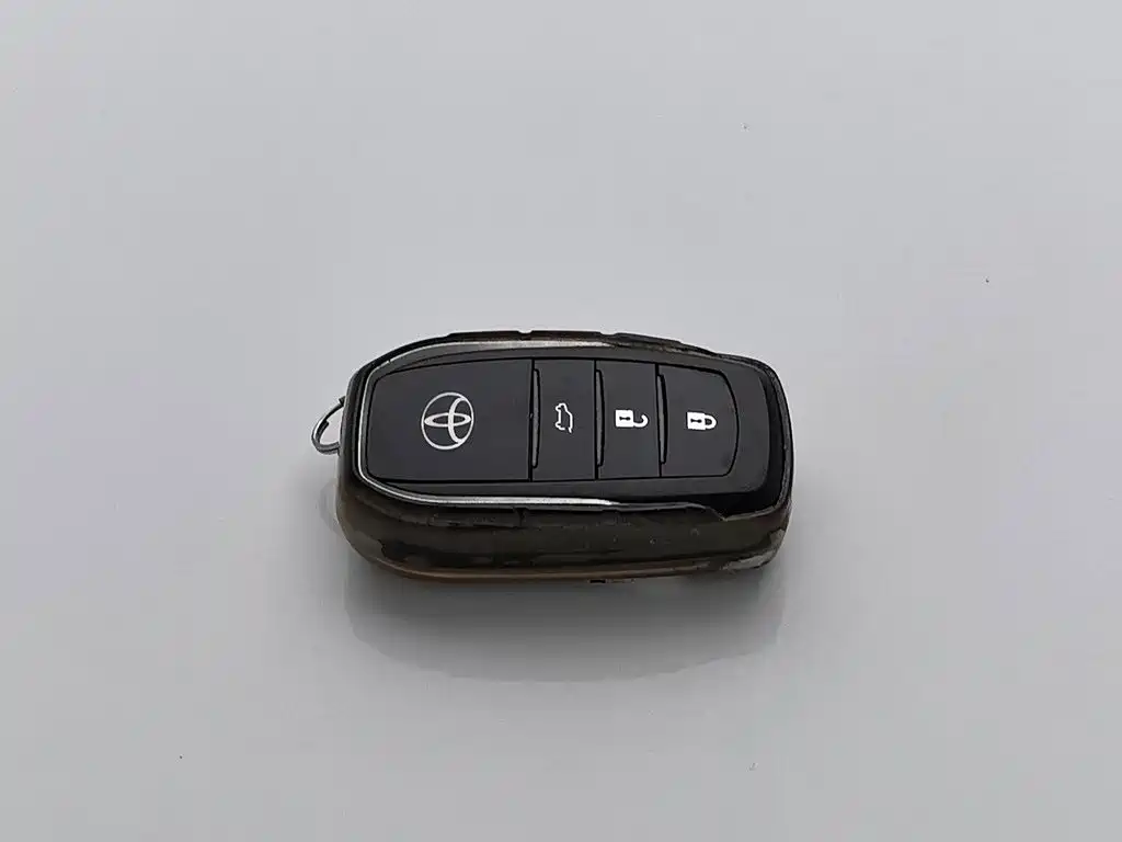 Toyota Prado — миниатюра 19