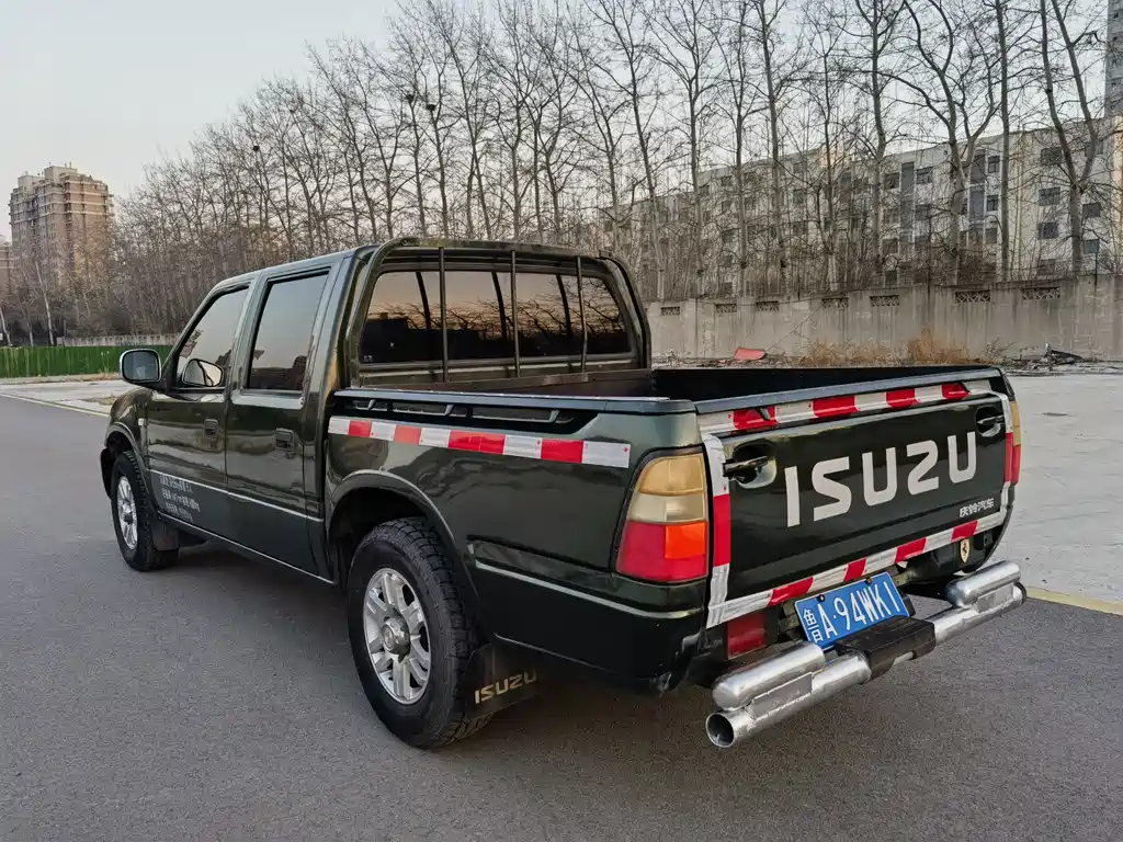 ISUZU PICKUP