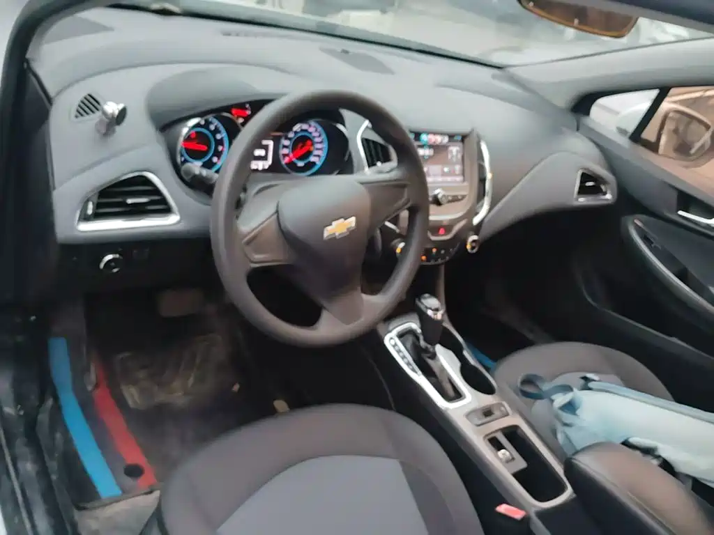 Chevrolet Cruze — миниатюра 10